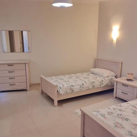 Zebbug Seabreeze Waterfront Flatアパートメント エクステリア 写真